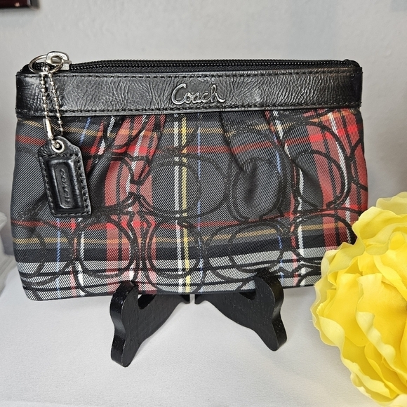 Coach Handbags - EUC Coach Poppy Signature Tartan Wristlet!